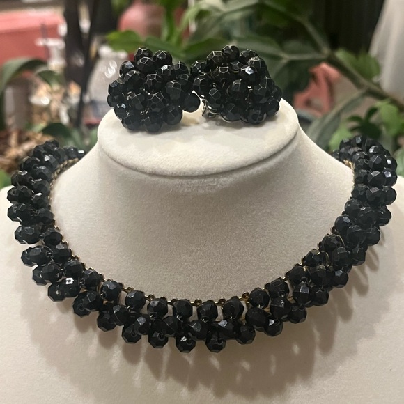 Alice Caviness Vintage Beaded Necklace & Clip-on Earrings Set - 1950s signed - Picture 6 of 6